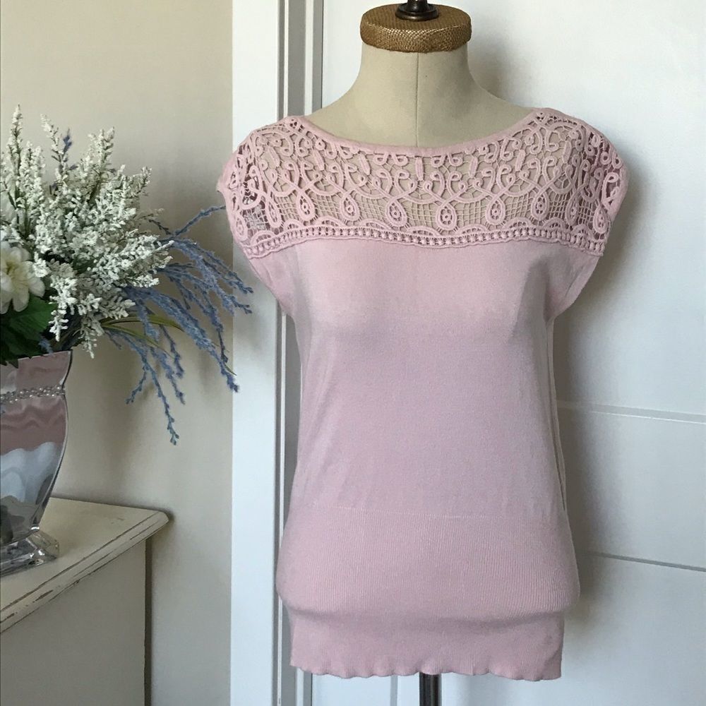 Chelsea & Theodore Sleeveless Knit Lace Top L‎